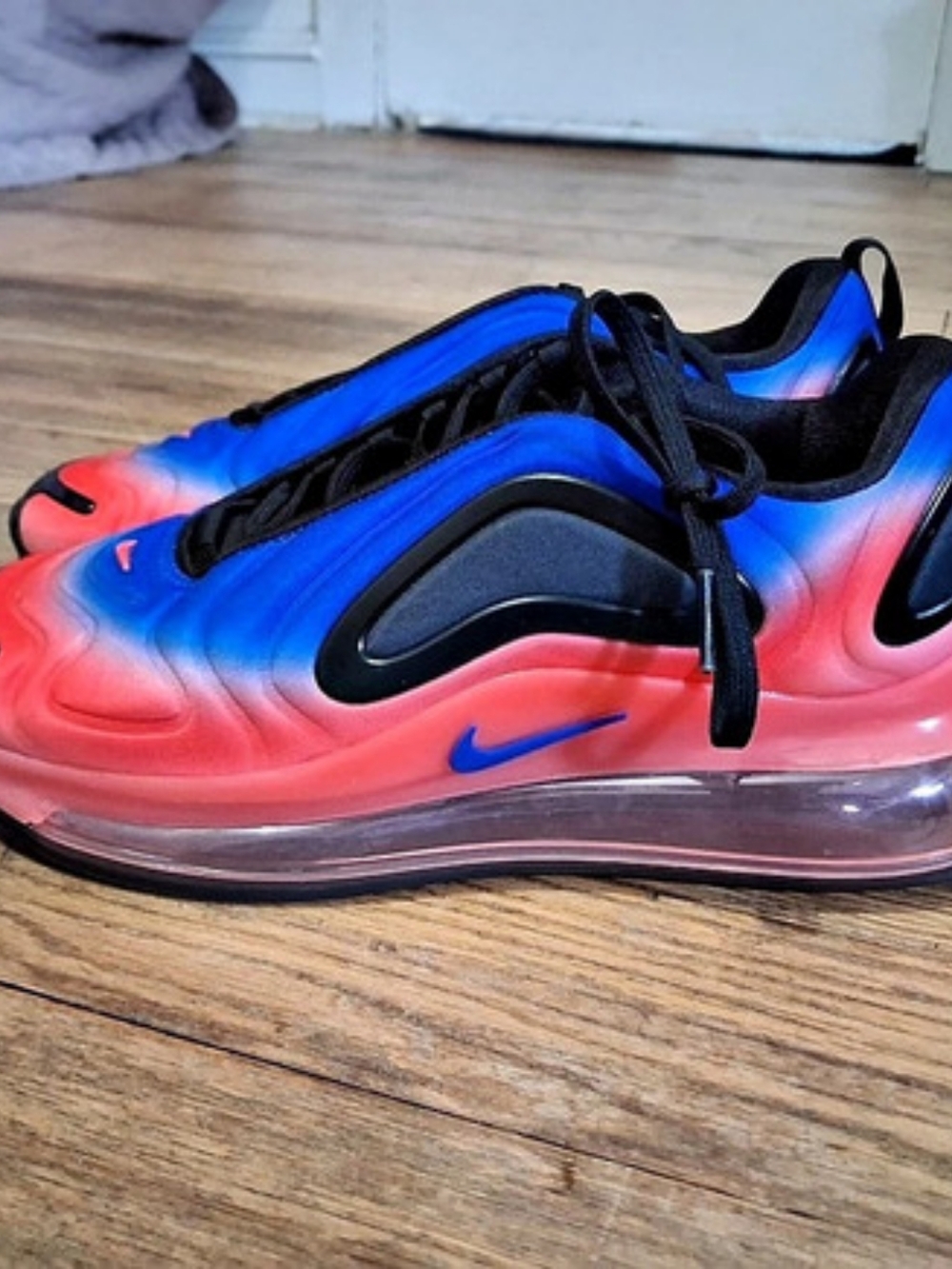 Nike Air Max 720 GS "Black Racer Blue Flash Crimson" (Youth 6.5 / Women's 8)